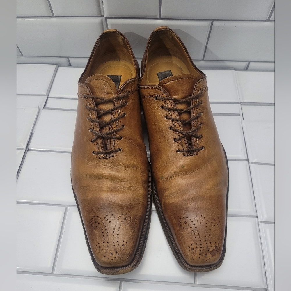 BARNEYS NEW YORK Men’s Brown Distressed Leather Oxford Style Shoe Size 7.5 Con